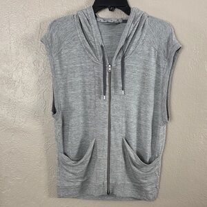 Athleta Women Sleeveless Vest Small Gray Hooded Pockets Full Zip